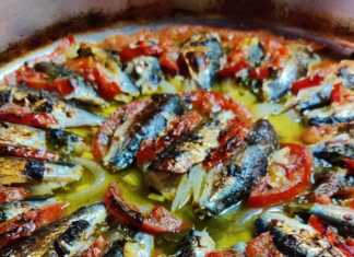 Ψητή σαρδέλα στο φούρνο με λαχανικά και αρωματικά, σε ταψί