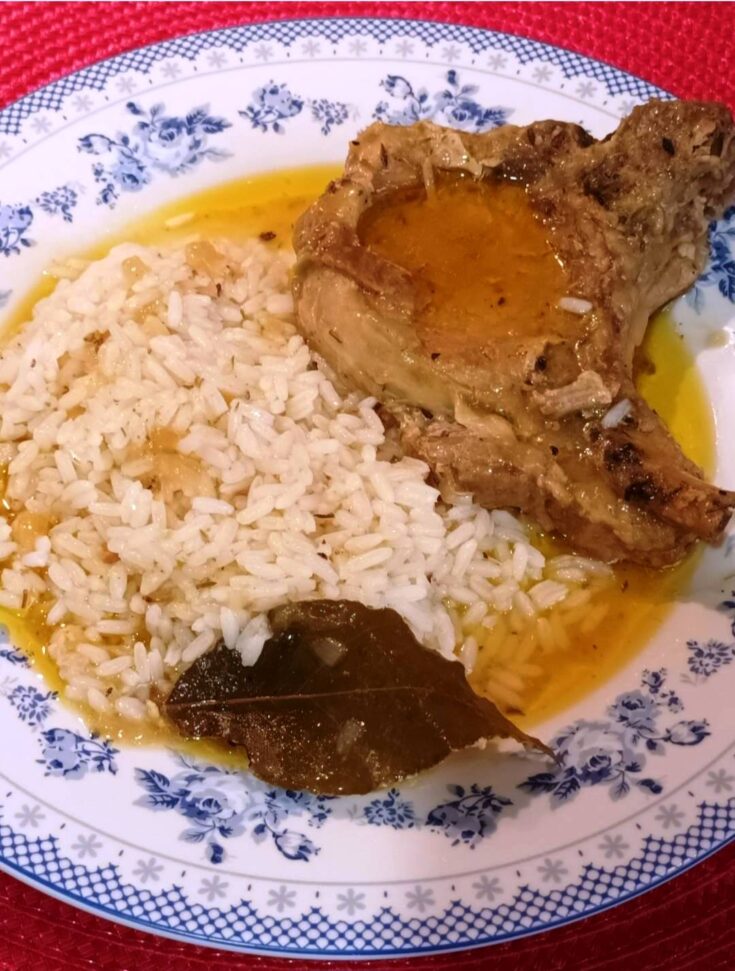 Χοιρινές Μπριζόλες Κατσαρόλας