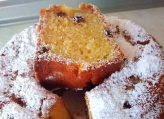 Μηλόπιτα με κομμάτια μήλου