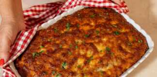 Μια ολόκληρη μακαρονάδα στο φούρνο με κιμά, με χρυσαφένια κρούστα από τυρί