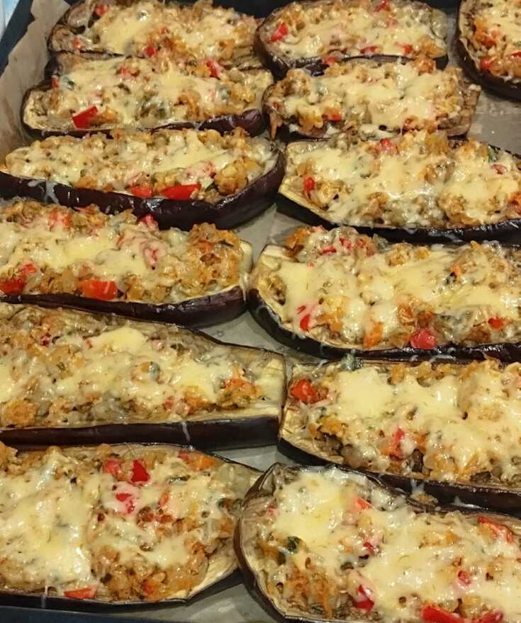 Μελιτζάνες φούρνου με ντομάτα και τυρί