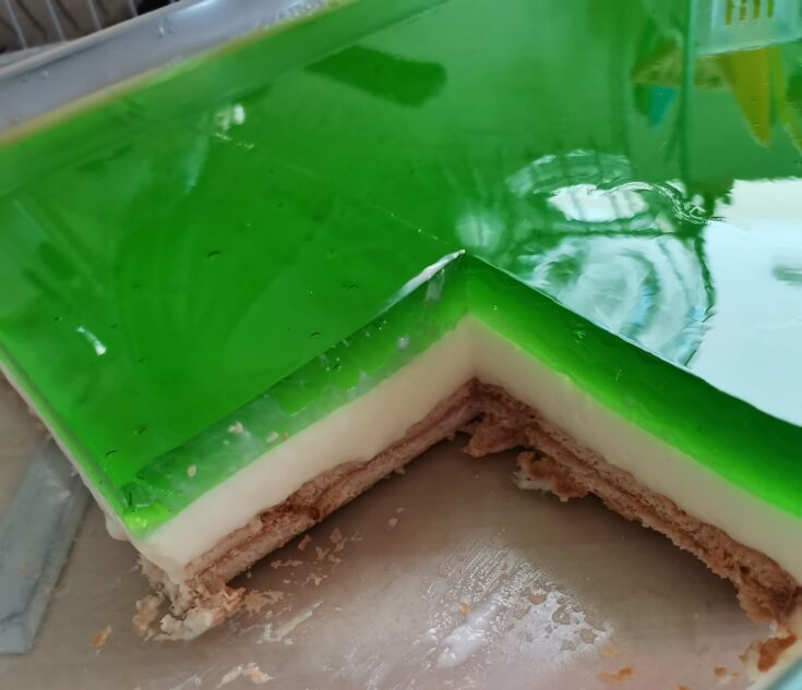 Γλυκό Ψυγείου με μπισκότα, κρέμα και ζελέ!