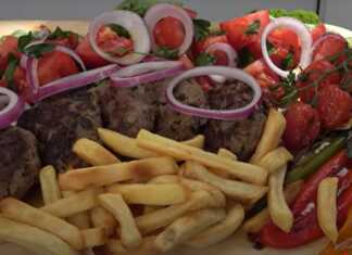 Ζουμερά και αφράτα μπιφτέκια: Η πιο εύκολη και επιτυχημένη συνταγή για όλους!