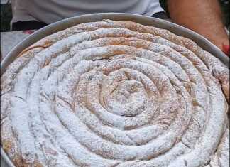 γλυκιά στριφτή κολοκυθόπιτα