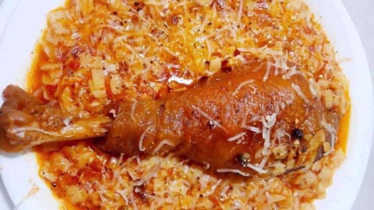 Κόκορας Κοκκινιστός με Χυλοπιτάκια