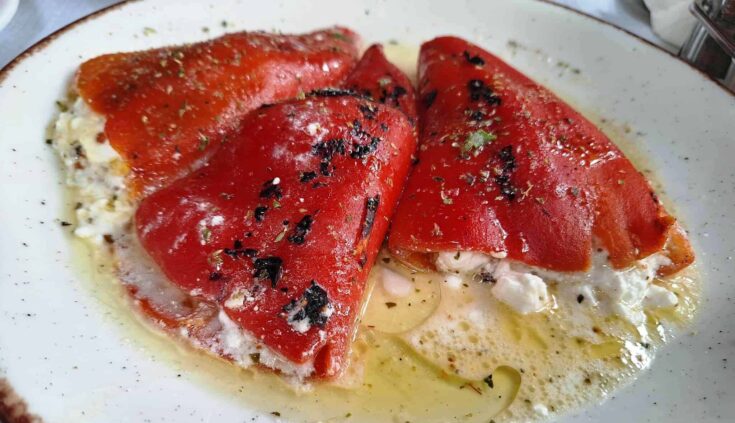 πιπεριές Φλωρίνης γεμιστές με φέτα, ορεκτικό, μεζές, συνταγή με φέτα, ψητές πιπεριές