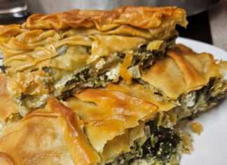 Σπανακοτυρόπιτα με χειροποίητο φύλλο