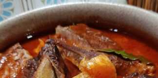 Μοσχαρίσια Στηθοπλευρά στη Γάστρα Μοσχαρίσια Στηθοπλευρά στη Γάστρα