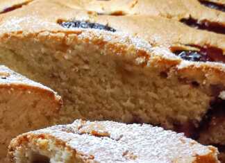 Κέικ Δαμάσκηνο: Αφράτο, Μυρωδάτο και Γεμάτο Γεύση Κέικ Δαμάσκηνο αφράτο με κομμάτια φρούτων και κανέλα