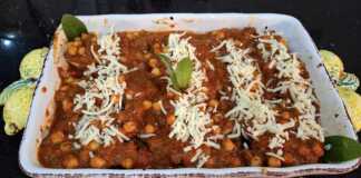 μελιτζάνα με ρεβίθια και τυρί στο φούρνο