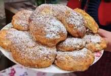 Αφράτα Μηλοπιτάκια με Ανθότυρο, πασπαλισμένα με ζάχαρη και κανέλα