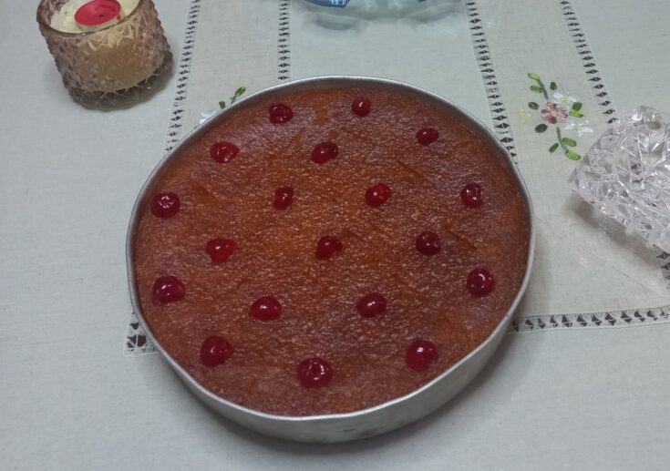 Σιροπιαστό Κέικ με Καρύδα