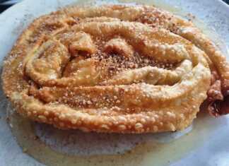 Στριφτή Τυρόπιτα Σκοπέλου: Η παραδοσιακή νησιώτικη πίτα σε 15 λεπτά!