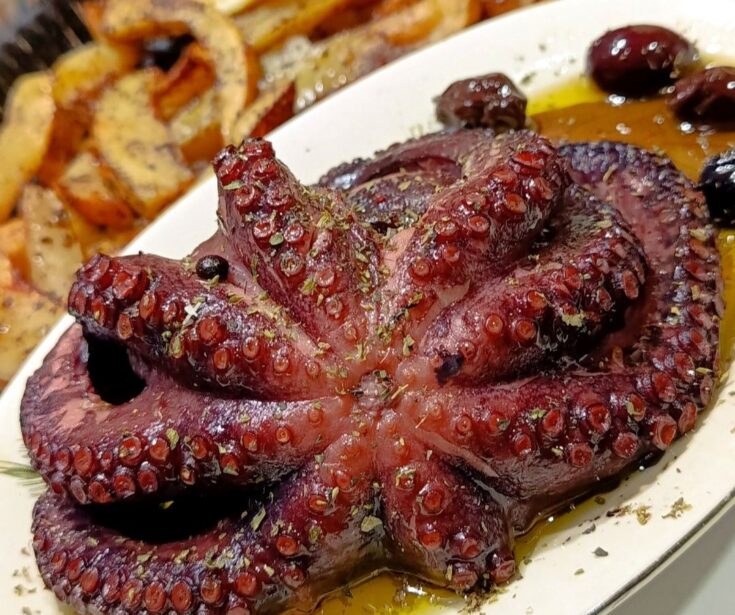 χταπόδι ξιδάτο, πατάτες φούρνου, θαλασσινά, ούζο μεζές, παραδοσιακό