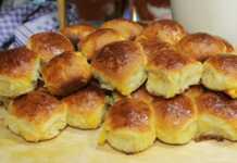 Ζαμπονοτυροπιτάκια: Εύκολη και Αφράτη Συνταγή που τα λες και Ψωμάκια!