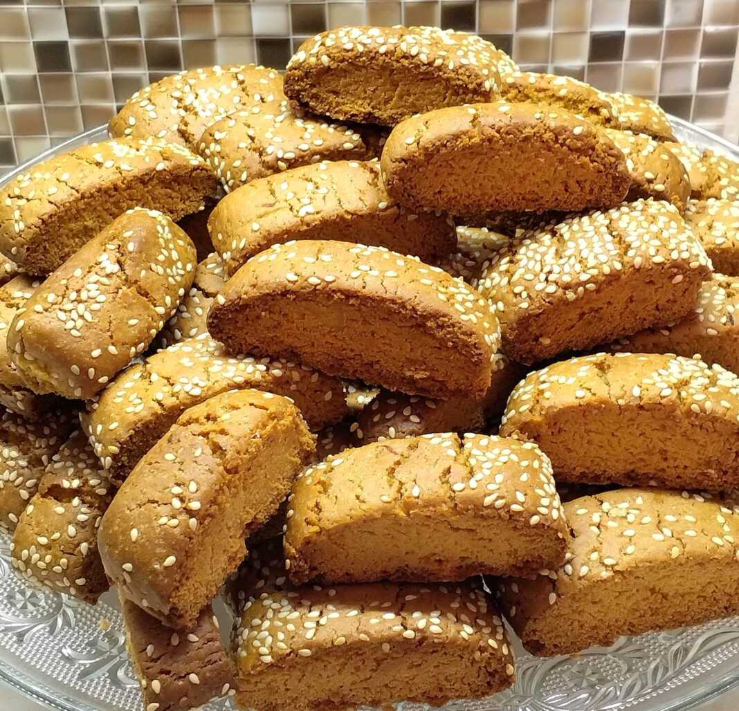 Κουλουράκια Παξιμαδάκια