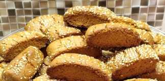 Κουλουράκια Παξιμαδάκια