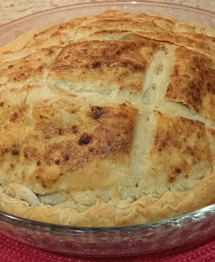 Σπιτική Τυρόπιτα με Τραγανό Φύλλο