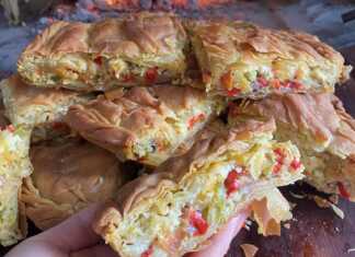 ροδοκοκκινισμένη πιπερόπιτα, με τραγανό σπιτικό φύλλο και πλούσια γέμιση από πολύχρωμες πιπεριές και λιωμένα τυριά