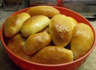 Πίτες, πιτάκια και πίτσα με χρυσαφένιο αποτέλεσμα.